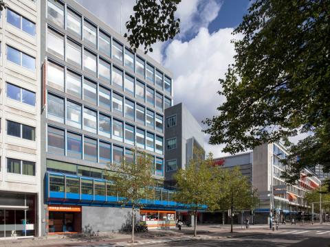 Hotel-010-Rotterdam.nl | Het comfortabele easyHotel Rotterdam City Center ligt in hartje Rotterdam. Een ideale locatie om Rotterdam te verkennen: veel bezienswaardigheden liggen op loopafstand! | Rotterdam | 010 | Zuid-Holland